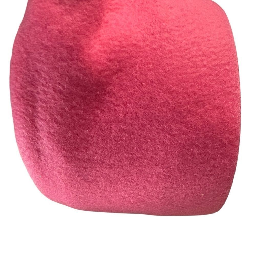 Pink Fabric Remnant‎